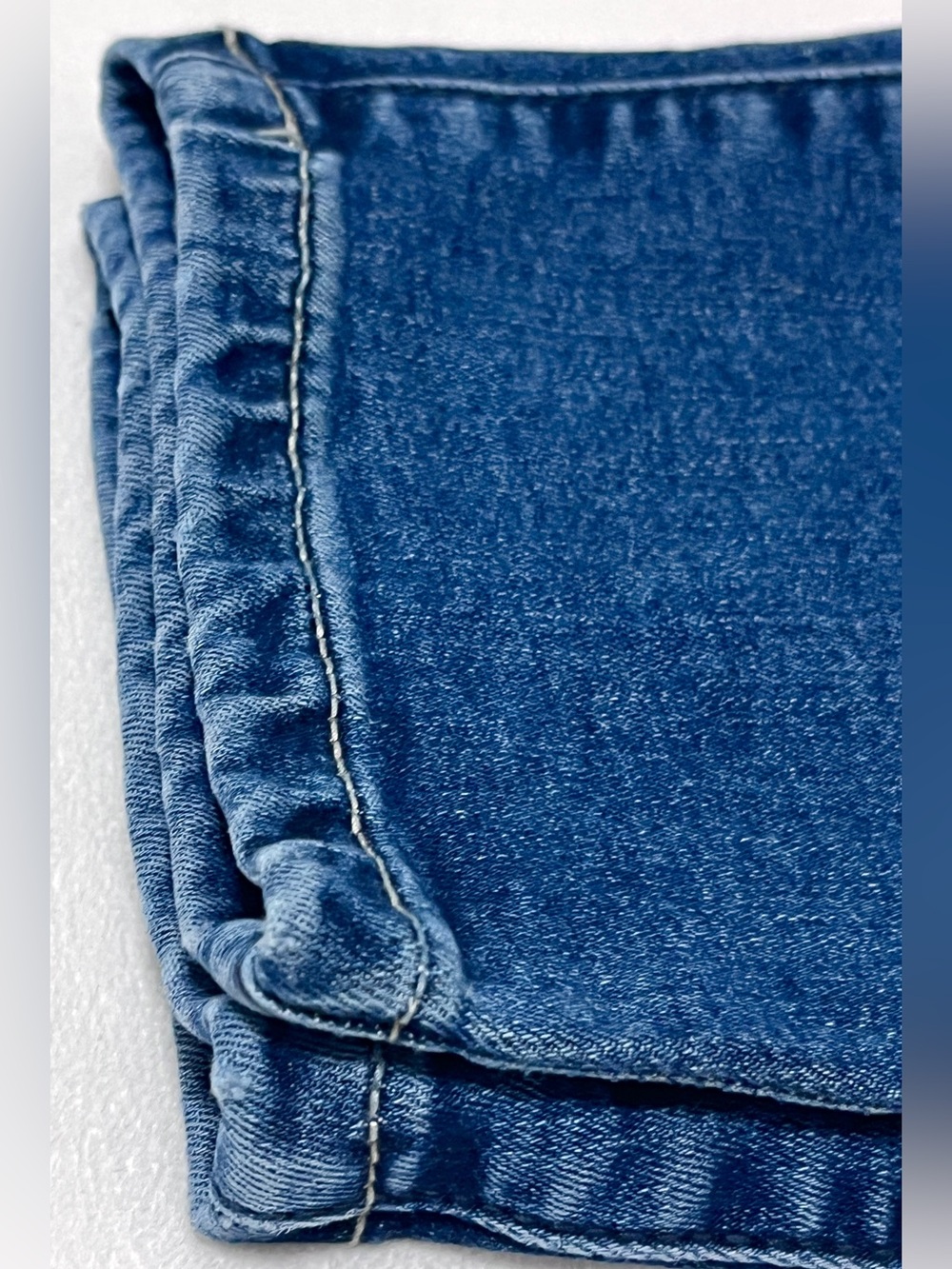 Torrid Super Soft Jeggings Medium Wash 3-Button Fly Jeans 26R - Picture 6 of 8